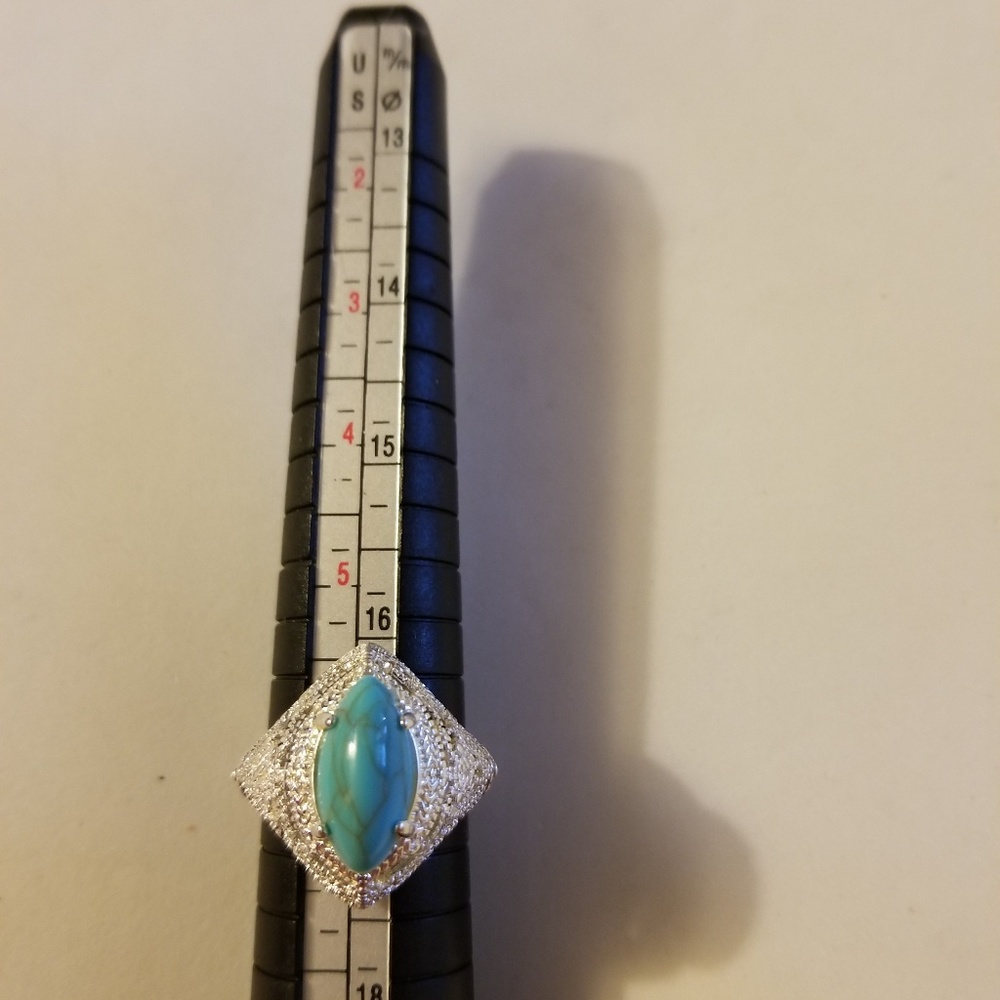 Filigree silver ring